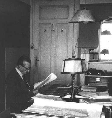 Elkelinen muistelmiensa ress